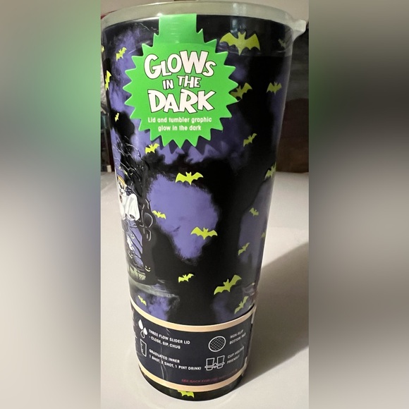 SOLD!Buc-ees 2024 Limited Edition Glow-in-the-Dark Halloween Tumbler- 32 oz- NWT - Picture 3 of 10